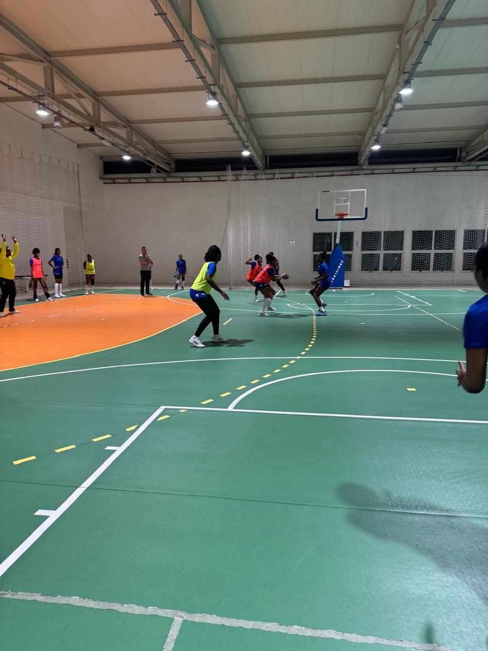 2 Selecao Feminina de Andebol  Estagio em PT.jpg