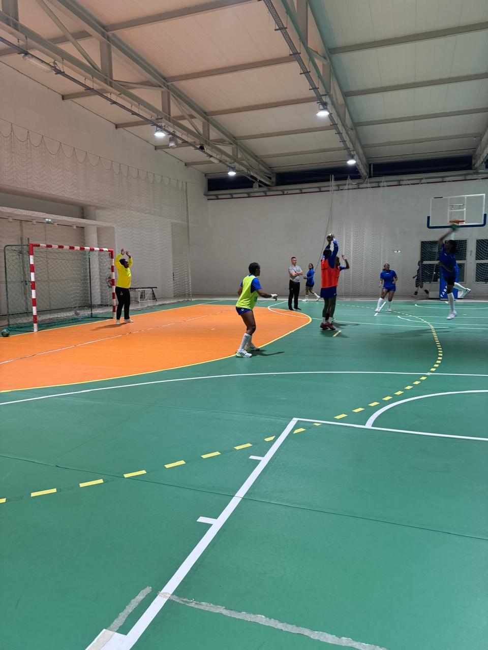 3 Selecao Feminina de Andebol  Estagio em PT.jpg