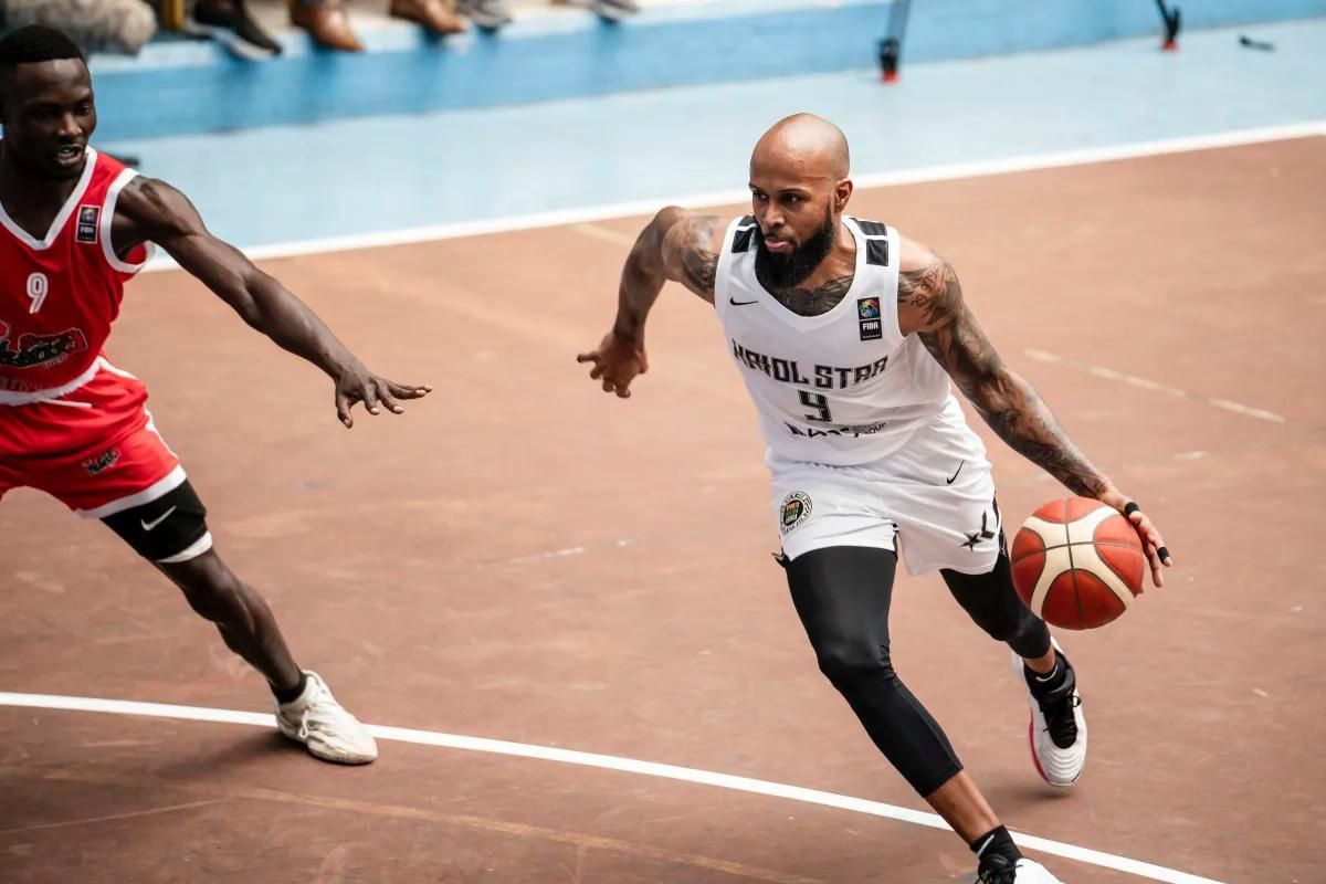 Kriol Stars Joel Almeida a conduzir joagada.jpg