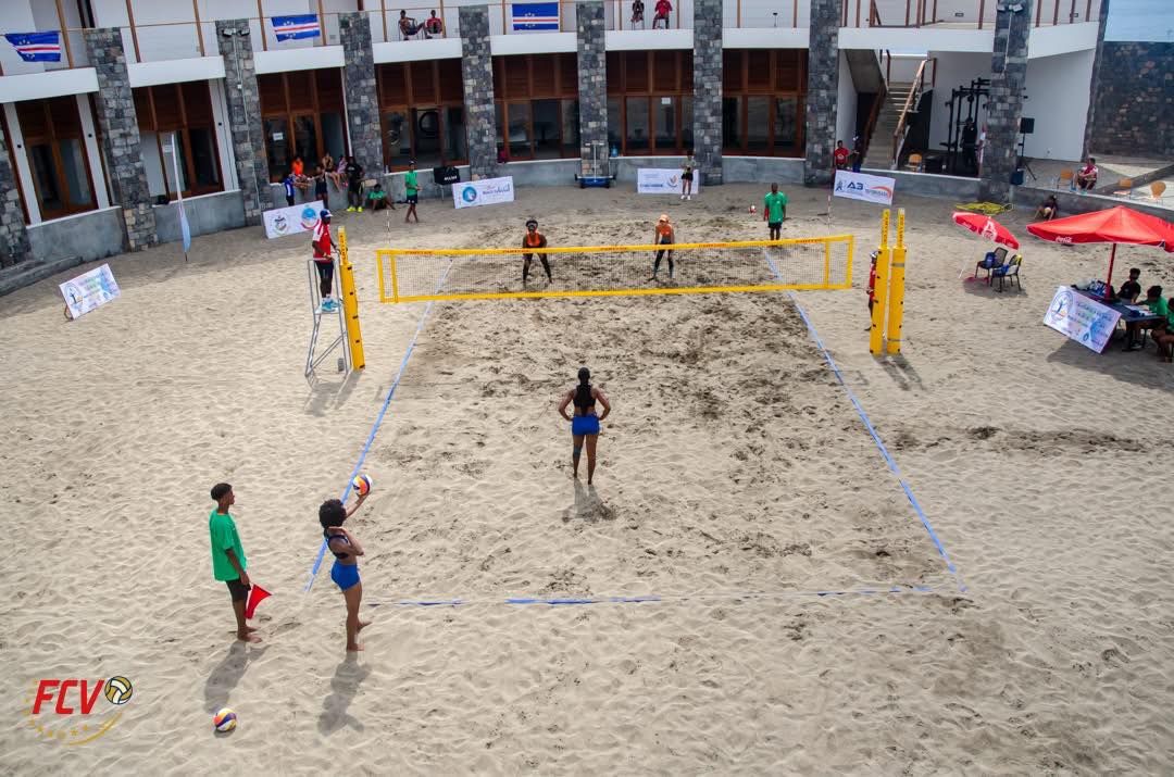 Quadra voleibol Porto Novo.jpg