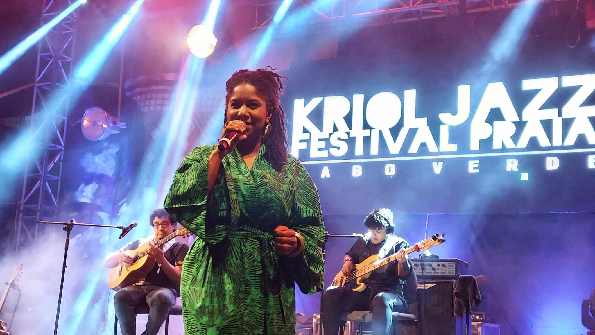 nancy vieira.jpg
