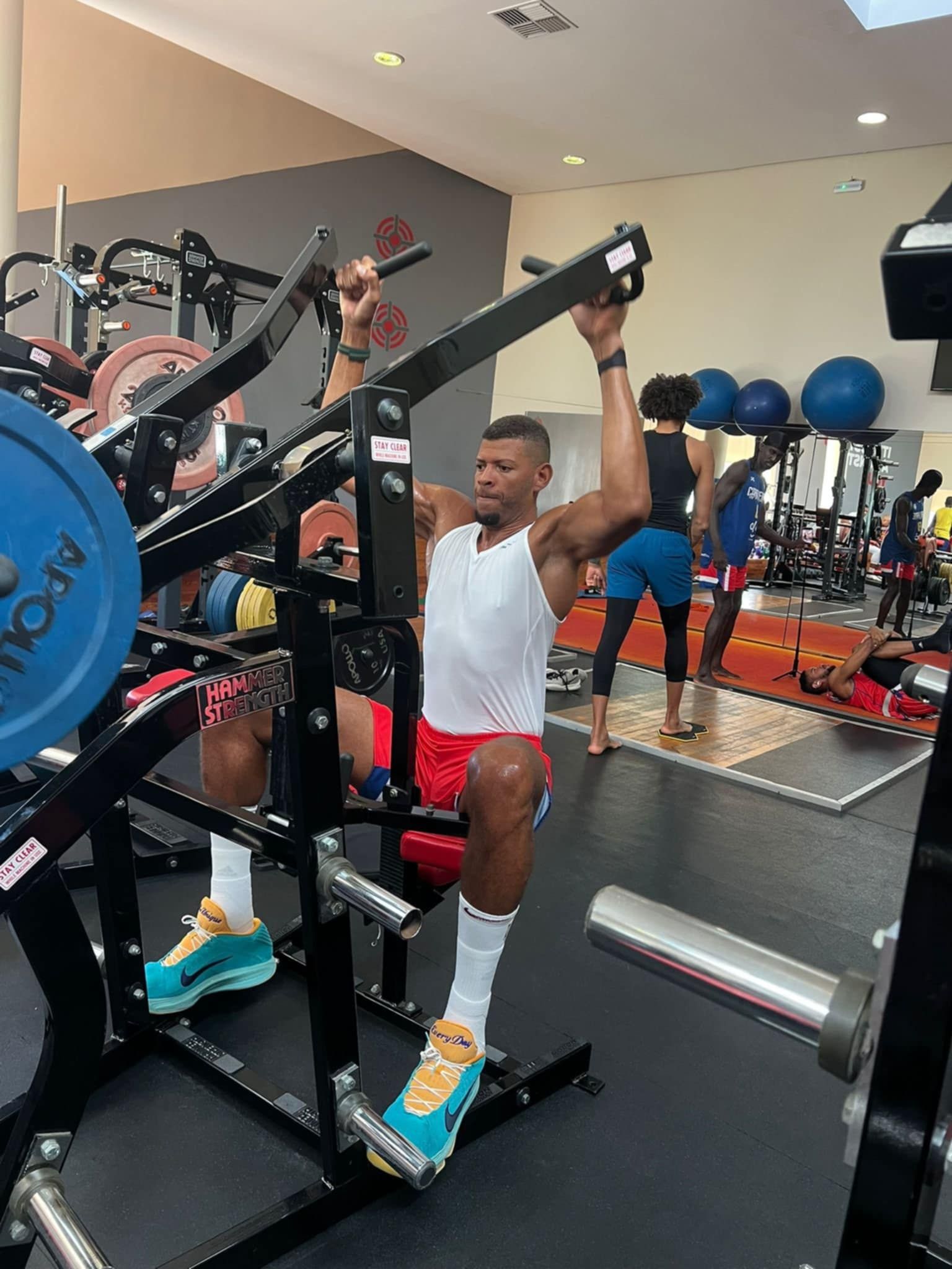 selecao basquerteboll treino dey tavares.jpeg